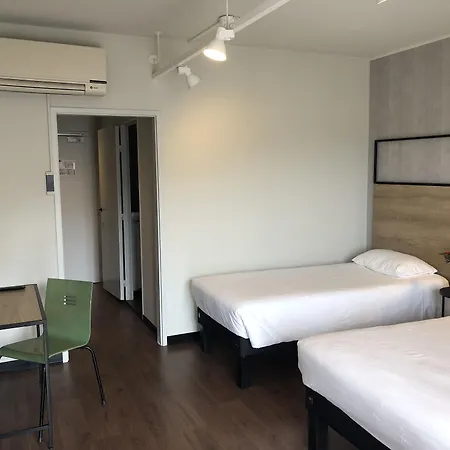 Ibis Centre 3*
