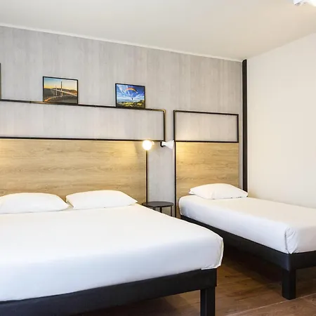 Ibis Centre Hotel
