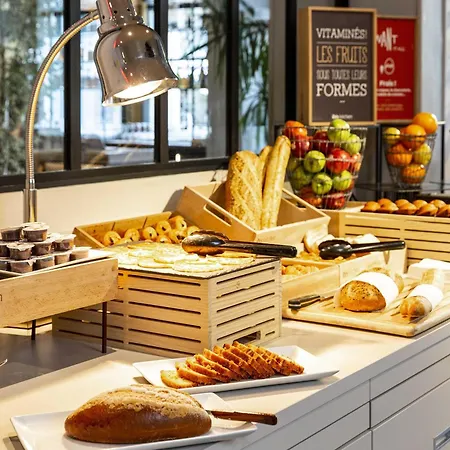Ibis Centre 호텔 3*