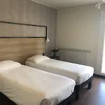 ホテル Ibis Centre 3*