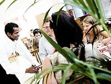 Ibis Centre Hotel 3*