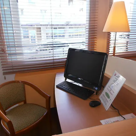Ibis Centre Otel Millau