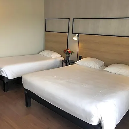 Hotel Ibis Centre 3*