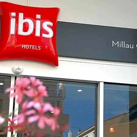 Ibis Centre Hotel 3*